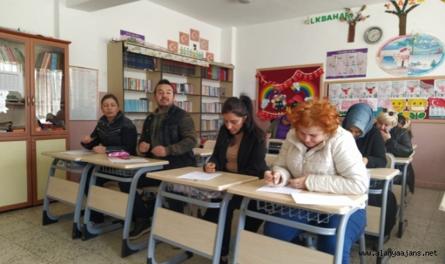Alanya'da veliler öğrenci, öğrenciler veli oldu