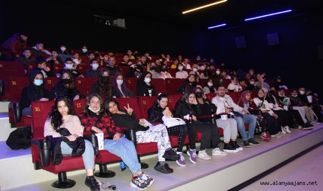 Alanyum AVM, eğitime desteğini sürdürüyor