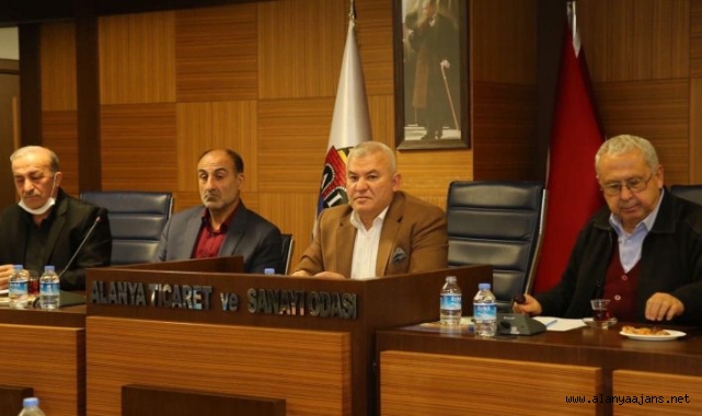 Başkan Şahin akaryakıt istasyonu sahiplerini dinledi
