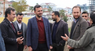 Başkan Toklu, Mahmutlar’a kazandırılacak okul projelerini inceledi