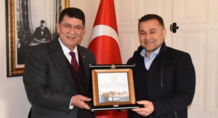 Başkan Yücel Alanya esnafının sıkıntılarını dinledi