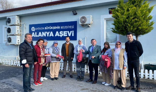 Aşevinin emekçilerinden büyük özveri