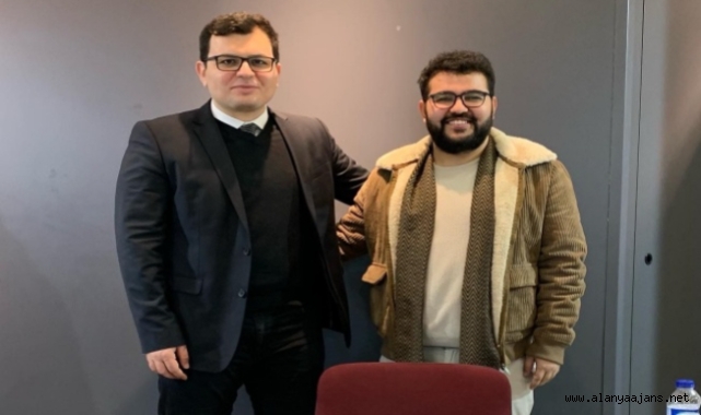 Yeniacun'un imza gününde Alanyalı buluşması