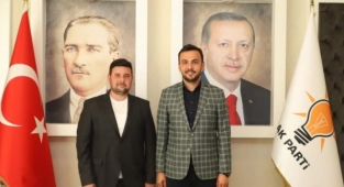 Alanya Ak Parti’de bayrak değişimi