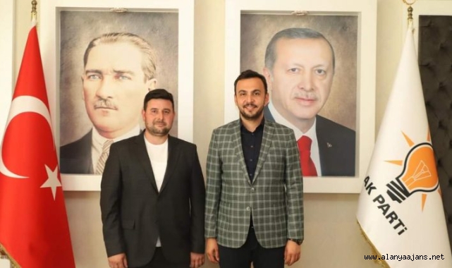 Alanya Ak Parti’de bayrak değişimi