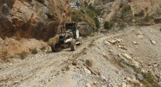Alanya Belediyesi’nden Yayla yollarına bakım onarım çalışması