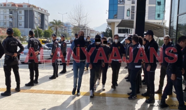 Alanya'da 14 kişinin yaralandığı kavgada 8 tutuklama!
