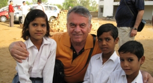 Alanya'da eczacı Enver Hatipoğlu koronaya yenildi