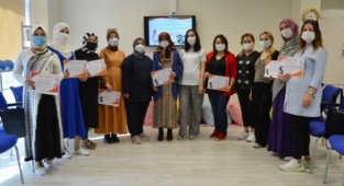 Alanya'da gebe okulu mezun vermeye devam ediyor