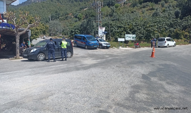 Alanya'da jandarma kurallara uymayanlara göz açtırmıyor