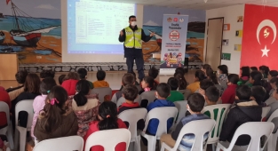 Alanya’da jandarmadan öğrencilere trafik eğitimi