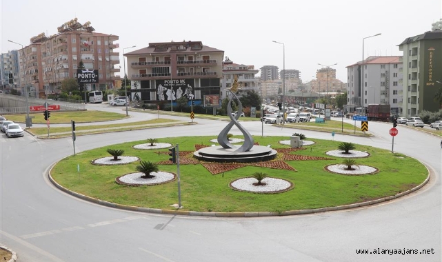 Alanya'da Telekom Kavşağı'na Osmanlı Tuğrası