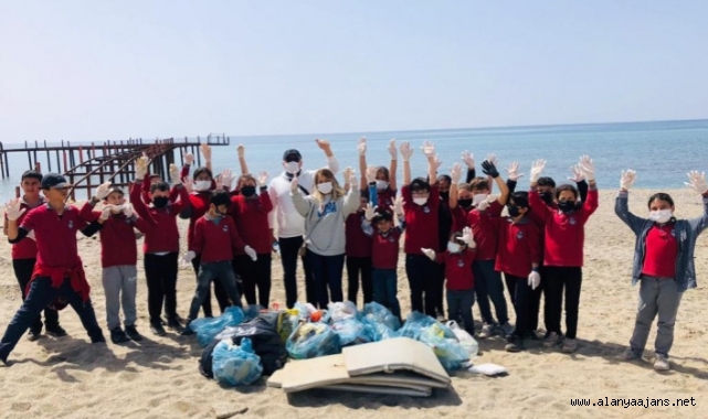 Alanya’da yarının büyüklerinden anlamlı hareket