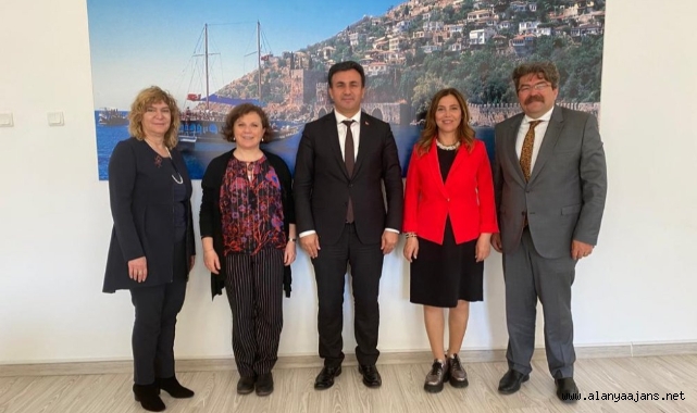 Alanya iki değerli ismi ağırladı