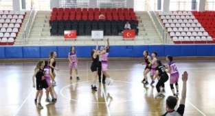 Alanyalı kızlar Antalya'yı temsil ediyor