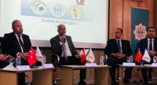 ALKÜ'de turizm haftası kutlandı