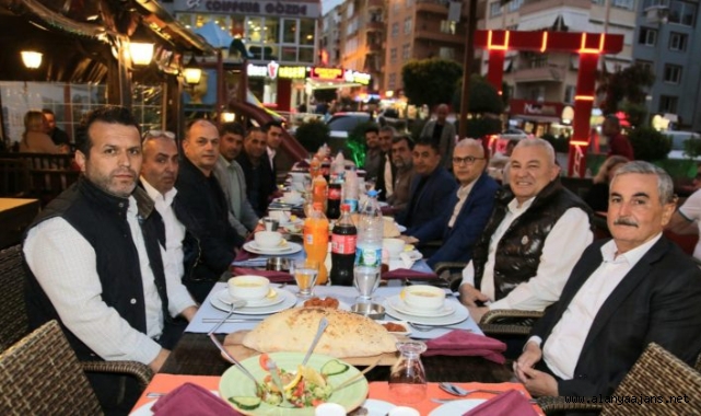 Başkan Şahin komite üyeleriyle iftarda buluştu