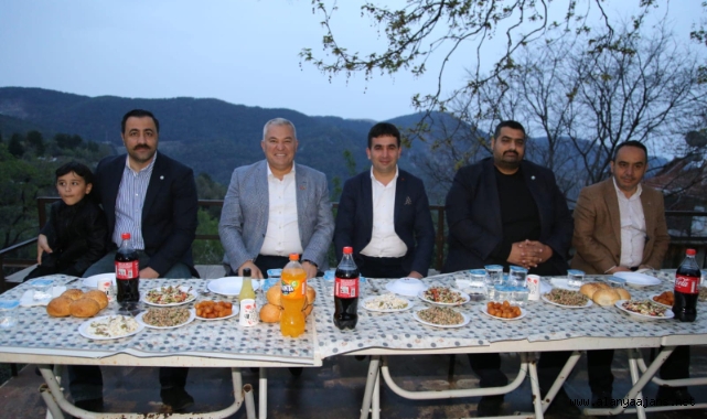 Başkan Şahin, orucunu Mahmutseydi halkıyla birlikte açtı