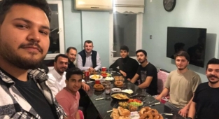 Başkan Toklu, öğrencilerle sahur yaptı