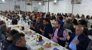 Başkan Toklu, orucunu Bademağacı'nda açtı