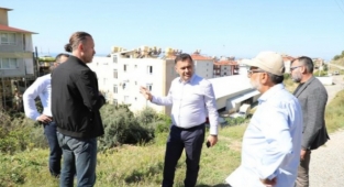 Başkan Yücel’den o mahalle için prestij caddesi müjdesi