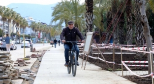 Bisiklet yolunda son rötuşlar yapılıyor