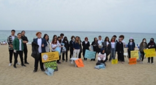 Alanya’da öğrencilerden farkındalık etkinliği