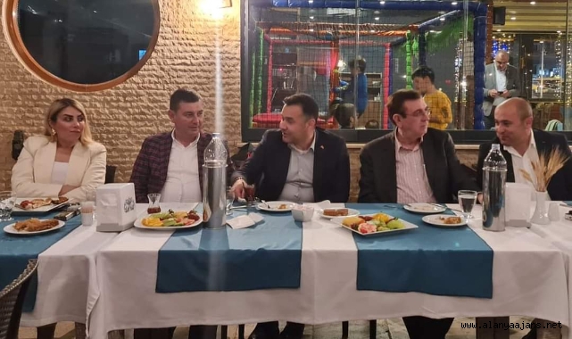 Oruçlarını Alanya’daki şehit aileleriyle açtılar