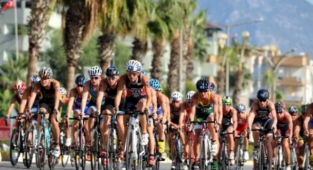 Ukraynalı sporculara Alanya’da gelişim kampı