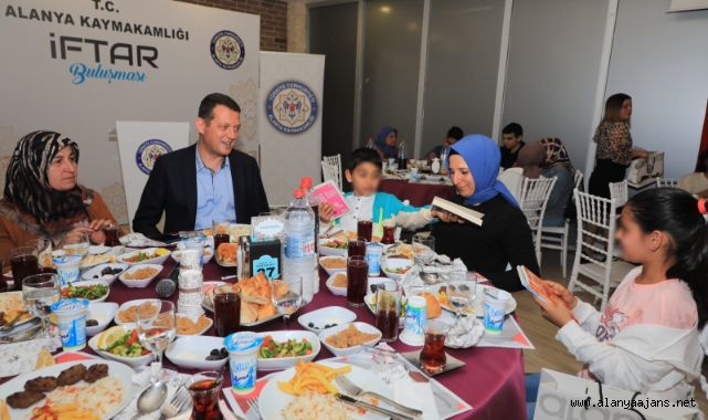 Ürkmezer iftarda çocuklarla buluştu