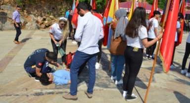 19 Mayıs töreninde bir öğrenci baygınlık geçirdi