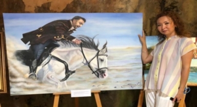 Alanya'da Kazak modacıdan Ela bebeğe destek