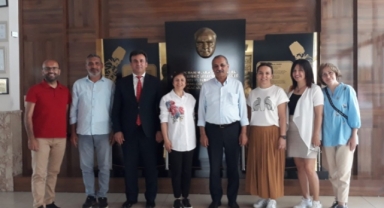 Alanya'da kermeste renkli görüntüler oluştu