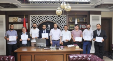 Alanya’da Kur’an- ı Kerim’i kusursuz okuyan din görevlileri tescillendi