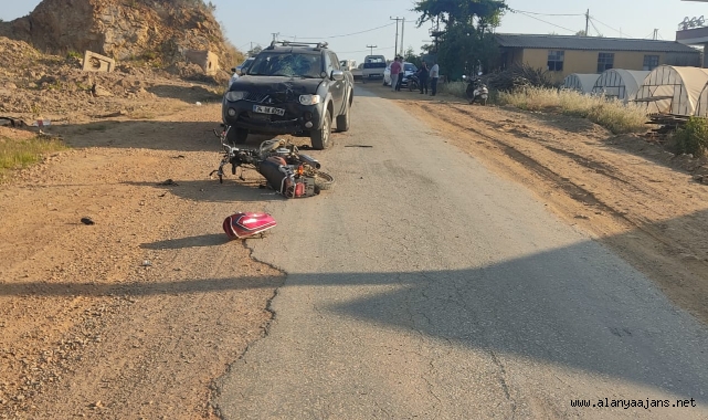 Alanya’da motosiklet ile kamyonet çarpıştı: 1 yaralı