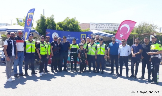 Alanya’da motosiklet sürücülerine uygulamalı eğitim