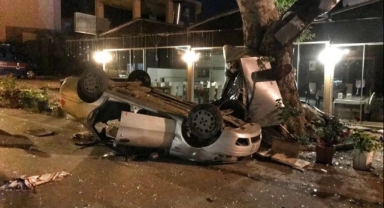 Alanya’da otomobil takla attı: 2’si ağır 3 yaralı