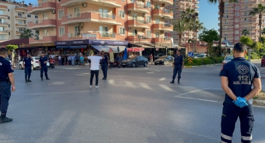 Alanya'da sokak ortasında kafasına silah dayayıp intihara kalkıştı