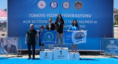 Alanya'da yapılan Açık Su Türkiye Yüzme Şampiyonası sona erdi