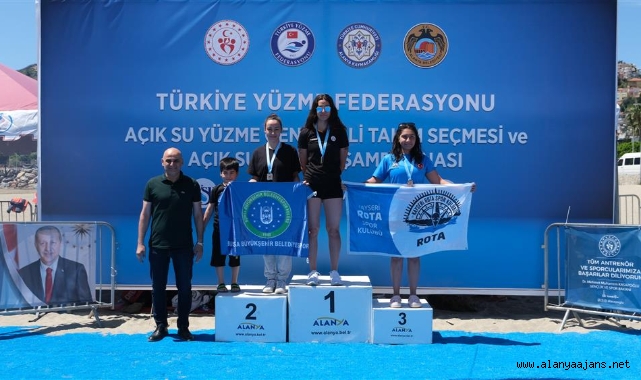 Alanya'da yapılan Açık Su Türkiye Yüzme Şampiyonası sona erdi