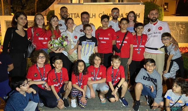 Alanya Robotik kodlama öğrencilerine coşkulu karşılama