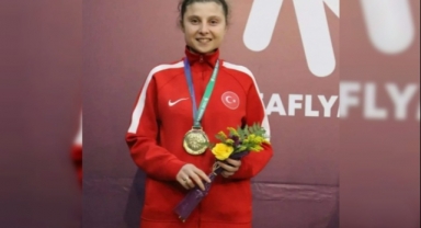 Alanyalı öğretmenden gururlandıran başarı