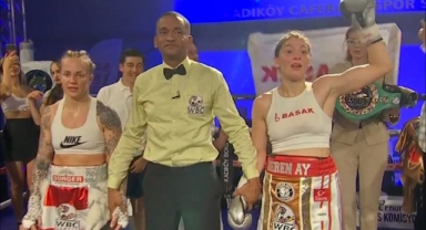 ALKÜ'lü Seren gururlandırdı