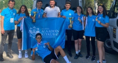 ALKÜ Şampiyonaya damgasını vurdu