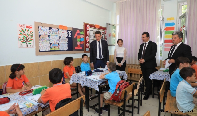 Kaymakam Ürkmezer öğrencilerle buluştu
