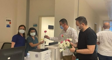 MHP Alanya'dan hemşirelere anlamlı ziyaret