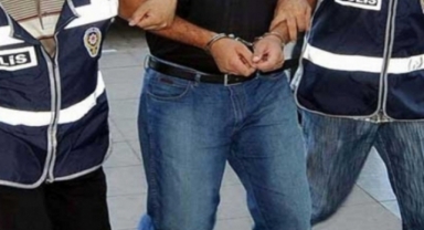 Alanya’da aranan 2 şahıs polis tarafından yakalandı