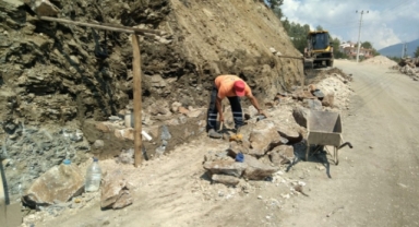 Alanya kırsalında yoğun mesai