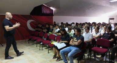 Alanyalı müdür ve gaziler ahenk kapsamında öğrencilerle buluştu