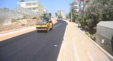 “Doğudan batıya caddelerimizin konforunu artırmaya devam ediyoruz”